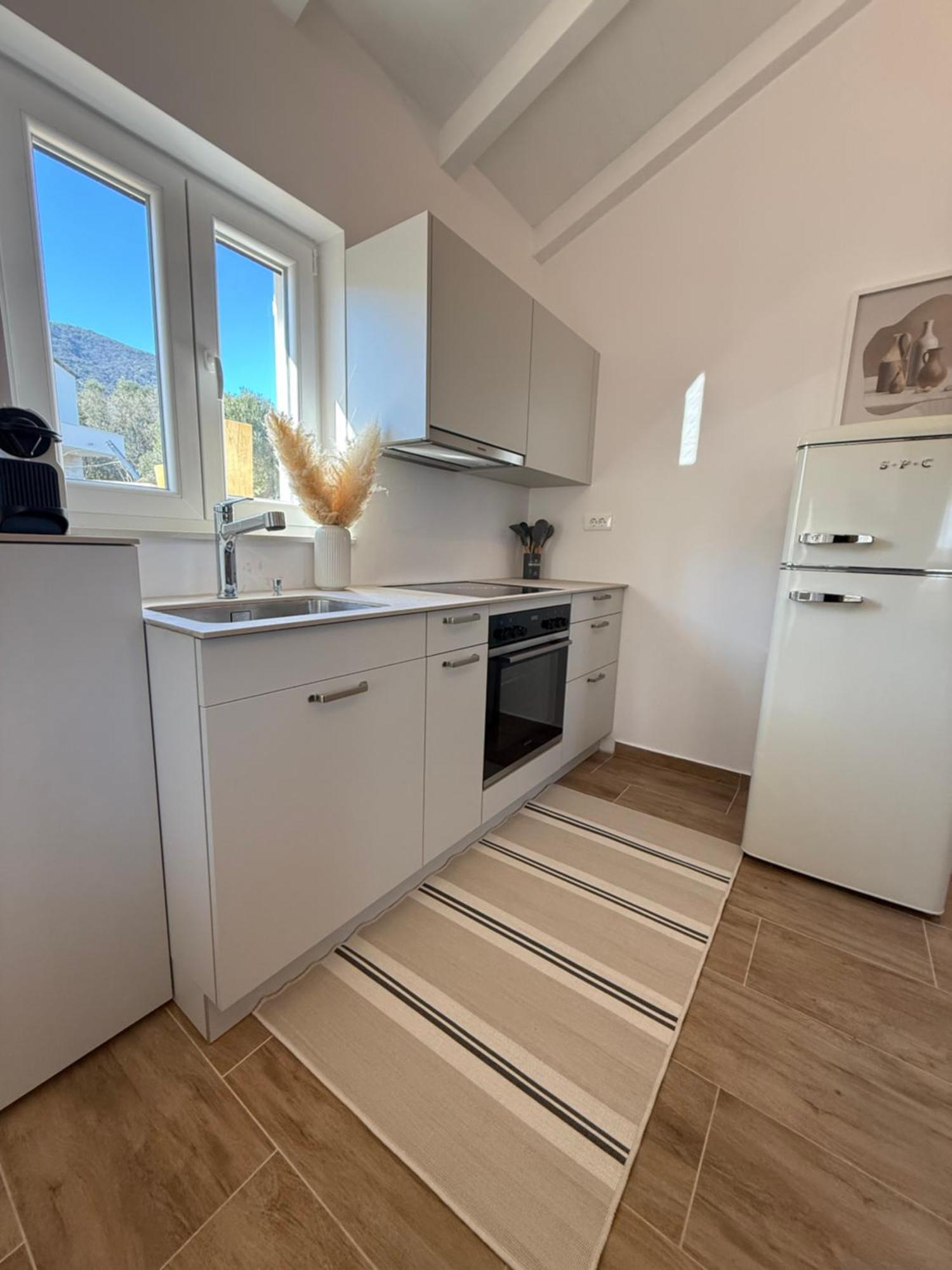 Guest House Lena, Nerezine, Mali Losinj Ngoại thất bức ảnh